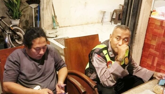 Sambang Warga, Polisi Gondang Bojonegoro Tekankan Pentingnya Kunci Ganda Motor