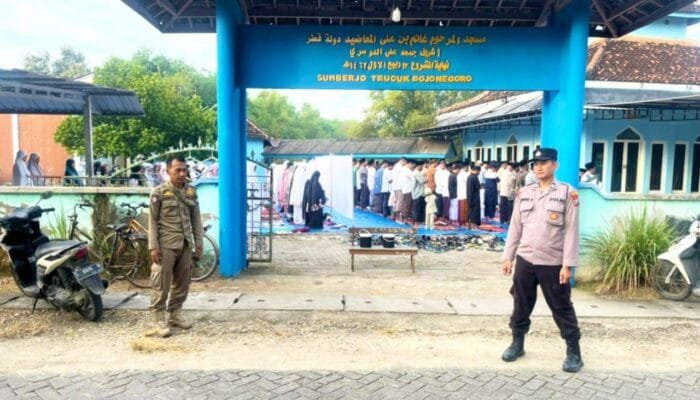 Ibadah Sholat Id Muhammadiyah di Trucuk Bojonegoro Berjalan Khidmat