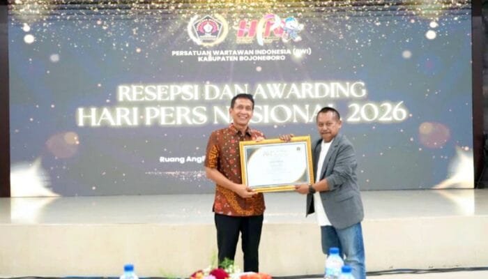 Malam Puncak HPN 2026, Bupati Bojonegoro Diganjar Penghargaan Bergengsi