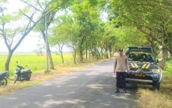 Polisi Blusukan Siang Hari, Warga Kepohbaru Bojonegoro Makin Tenang
