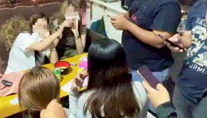 Penggerebekan Karaoke di Cerme Gresik, Polisi Temukan Ini