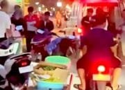 Tragis, Pengendara Pria Tak Sadarkan Diri Usai Tabrakan di Simpang Made Lamongan