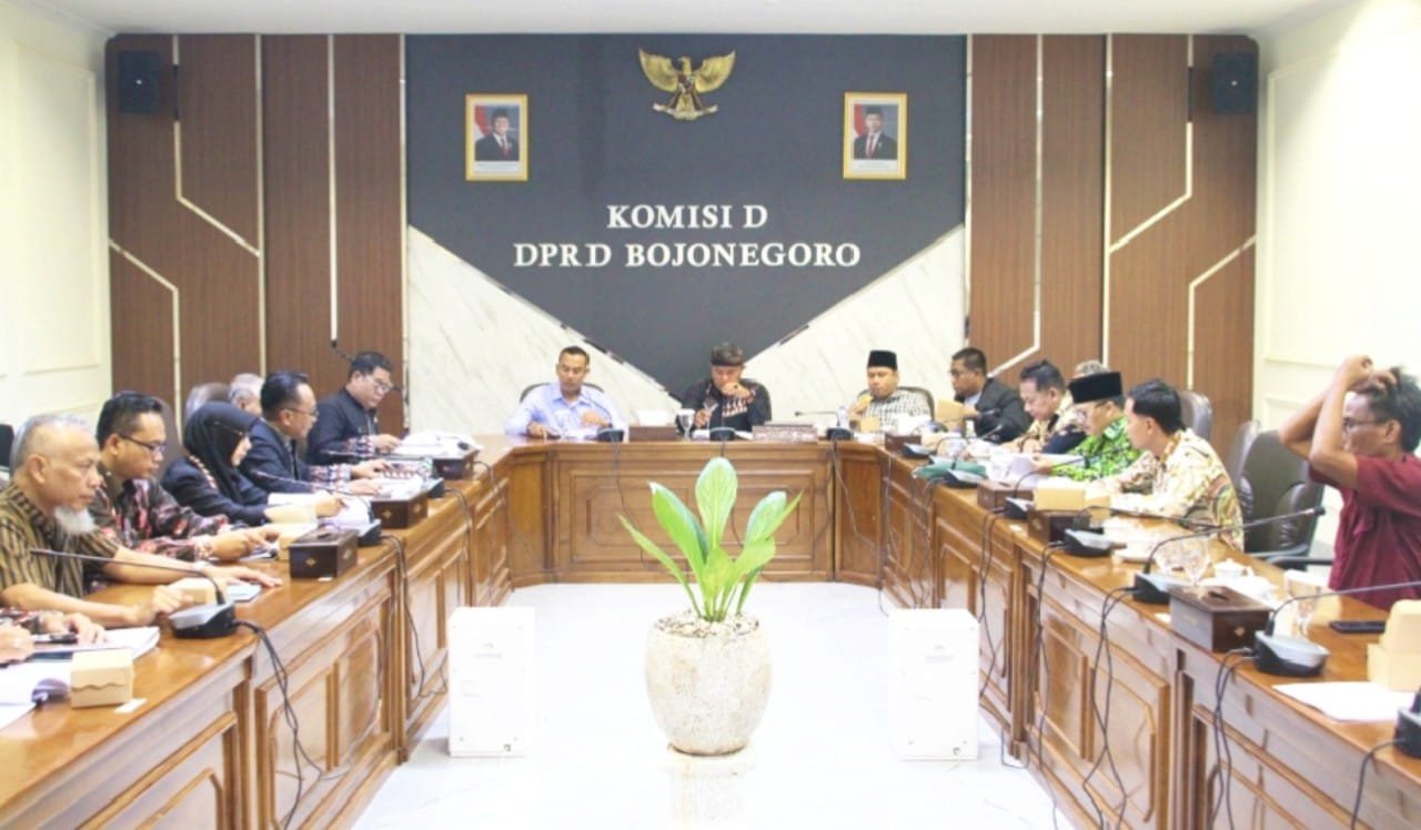 Pansus IV DPRD Bojonegoro Kaji Raperda KLA, Sinergi Desa Jadi Kunci IMG 20260403 WA0019