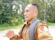 Bukan Sepeda, Guru di Bojonegoro Ini Pilih Lari Saat Program Bike to Work