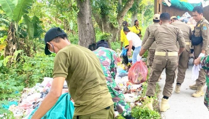 Respon Kilat Satpol PP Lamongan, Sampah Menumpuk Akhirnya Ditangani