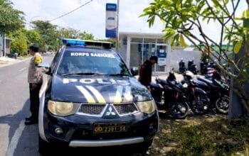Patroli Rutin, Polsek Sugihwaras Bojonegoro Jaga Wilayah Tetap Aman