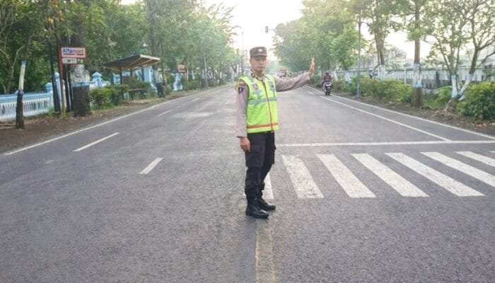 Antisipasi Laka Lantas, Polsek Balen Bojonegoro Gelar Sapa Pagi