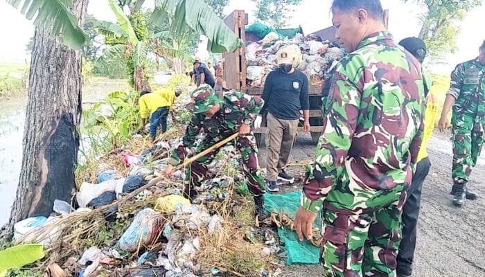 Bau Menyengat Hilang, Jalan Tlanak–Nguwok Lamongan Kini Lebih Bersih