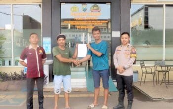 Dari Cekcok ke Damai, Aksi Cepat Polisi Lamongan Redam Ketegangan Sopir Truk