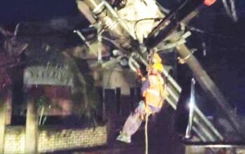 Mendadak Mencekam, Angin Puting Beliung Sapu Turi Lamongan, Listrik Terganggu