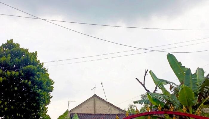Langit Bojonegoro Diselimuti Awan, Ini Penjelasan Lengkap Cuaca 21 April 2026