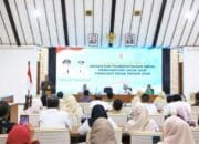 Tak Hanya Bansos, Pemdes Bojonegoro Diminta Jaga Lingkungan