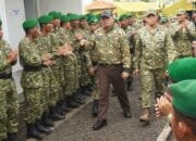 Pesan Tegas Menhan di Lamongan: TNI Harus Hadir di Ladang dan Bencana