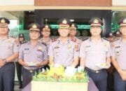 Setia Mengabdi hingga Akhir Dinas, Dua Polisi Lamongan Dapat Penghargaan