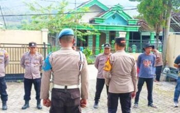 Polsek Sekar Bojonegoro Fokus Pengamanan Keramaian dan Arus Lalu Lintas Selama Libur Bersama