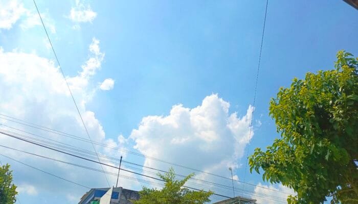 Cuaca Bojonegoro Cenderung Cerah Berawan