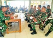 TNI dan Warga Makin Solid, Babinsa Kodim Lamongan Latihan di Desa