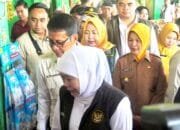 Gubernur Khofifah ke Pasar Banjarejo Bojonegoro, Cek Harga Ayam hingga Cabai