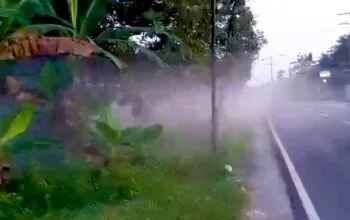 Asap Tebal dan Bau Menyengat dari PT NESR di Tuban Picu Kekhawatiran Warga