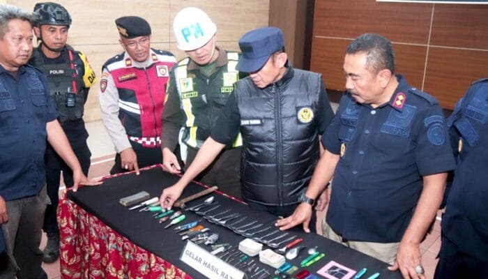 Razia Mendadak di Lapas Kediri, Petugas Amankan Belasan Barang Terlarang