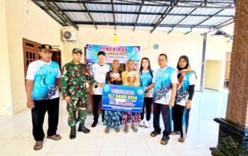Penyaluran BLT Dana Desa di Kedungkumpul Sukorame Lamongan Berjalan Lancar Berkat Pengawalan Babinsa