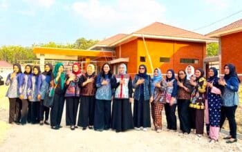 Ibu Pangdam V Brawijaya Tinjau Yonif 885 di Bojonegoro, Perhatikan Prajurit dan Masyarakat