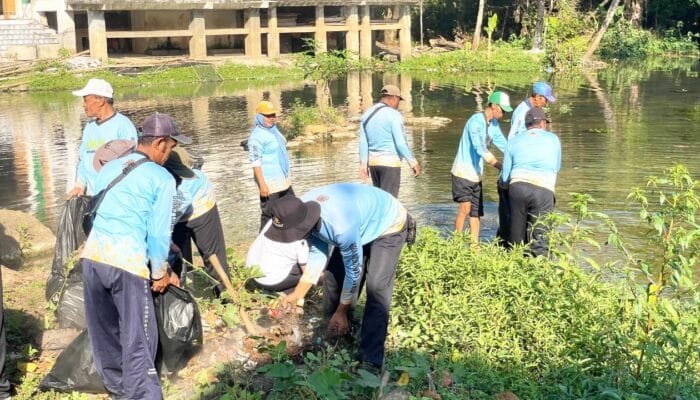 Bupati Bojonegoro Wahono Tanam Matoa dan Serukan Gerakan Jaga Sumber Mata Air