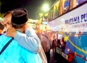 Air Mata dan Senyum Warnai Kepulangan Jamaah Haji Bojonegoro
