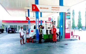 Cegah Antrian Panjang BBM, Polisi Patroli SPBU di Padangan Bojonegoro