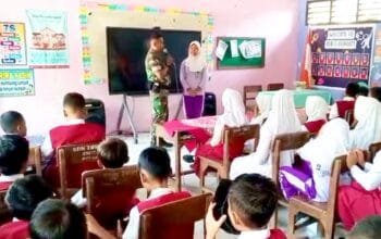 Cara Unik Babinsa Turi Lamongan Bentuk Generasi Berkarakter
