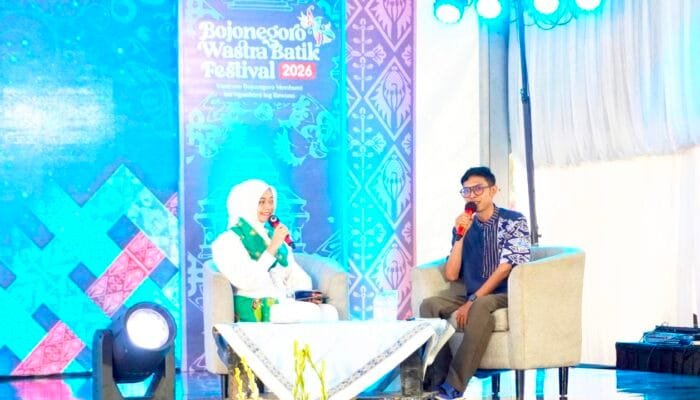 Talkshow Bojonegoro Wastra Batik Festival 2026 Bongkar Cara Bikin Foto Produk Menarik yang Disukai Pembeli Online