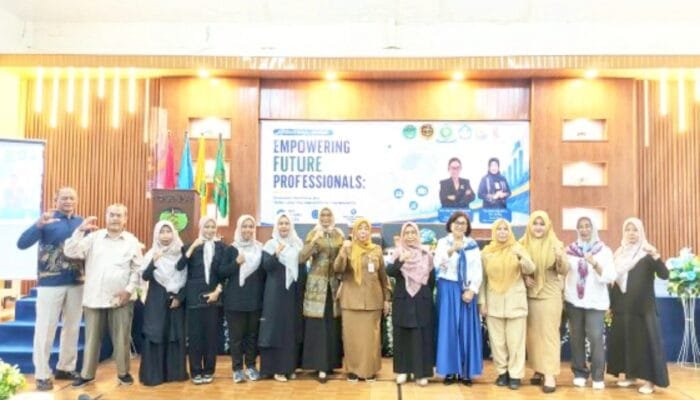 STIEKIA Bojonegoro Gelar Seminar Internasional, Bahas Masa Depan Profesional Muda