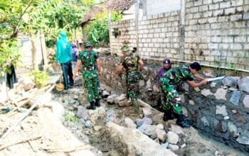 Semangat Gotong Royong Warnai Pra TMMD Lamongan, Sungai Dinormalisasi Demi Petani