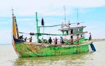 Kapal Nelayan dari Brondong Lamongan Hilang Kontak, Nasib 20 Awak Masih Dicari