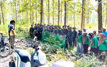 Gotong Royong TNI dan Masyarakat di Lamongan, Wujud Nyata Desa Bersih dan Sehat