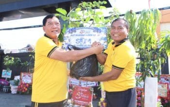 Hadiah Tak Biasa untuk Polres Lamongan, 126 Pohon Siap Menghijaukan Wilayah