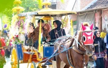 Delapan Pusaka Ki Andong Sari Dikarak, Tradisi Suro Bojonegoro Memikat