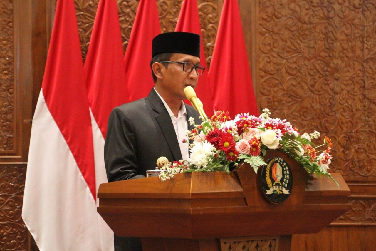 DPRD dan Pemkab Bojonegoro Sepakati Raperda APBD 2025, Ini Pesan Bupati Wahono img 20260707 wa0021
