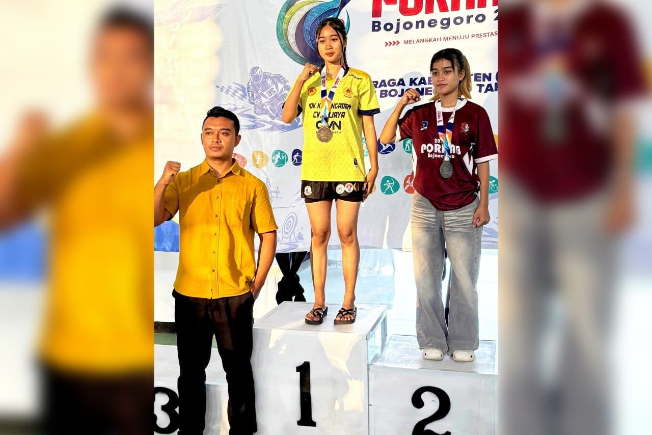 Kedungadem Makin Garang, Dua Atlet Putri Rebut Emas Muaythai Porkab II Bojonegoro img 20260708 wa0003
