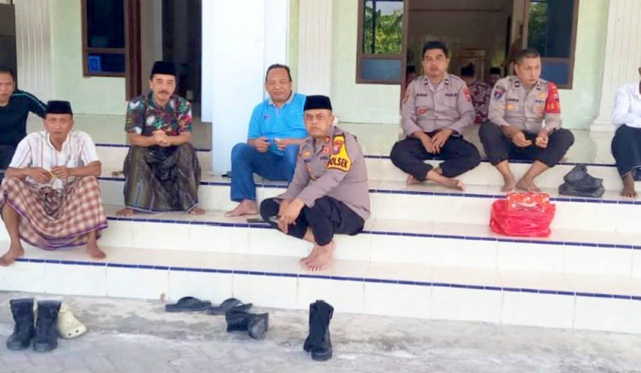 Dekatkan Diri dengan Warga, Kapolsek Balen Gelar Safari Jumat di Balenrejo Bojonegoro img 20260712 wa0006