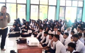Masuk Sekolah, Pelajar SMPN 1 Malo Bojonegoro Dapat Peringatan Keras dari Polisi