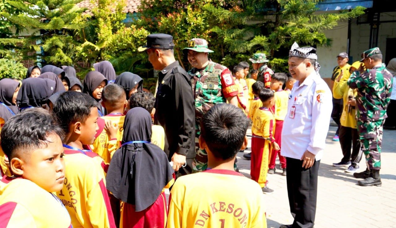 Siswa SDN Kesongo Sambut Personel TMMD 129 Bojonegoro, Suasana Penuh Keakraban img 20260716 wa0006