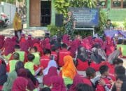 Yonif YTP 885 Hadir di SDN 2 Dander Bojonegoro, Tanamkan Disiplin Sejak Dini