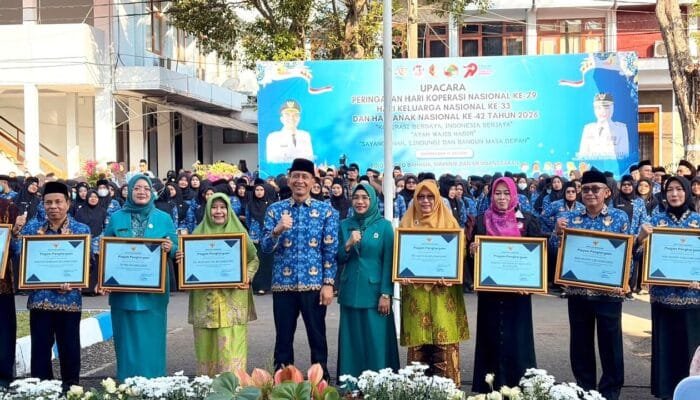 Sekolah Ramah Anak Jadi Prioritas, Pemkab Bojonegoro Beri Penghargaan untuk 7 Lembaga Pendidikan