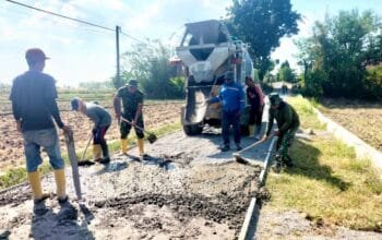 Pembangunan Jalan TMMD 129 Bojonegoro Masuk Tahap Pengecoran, Warga Kesongo Sambut Gembira img 20260718 wa0026