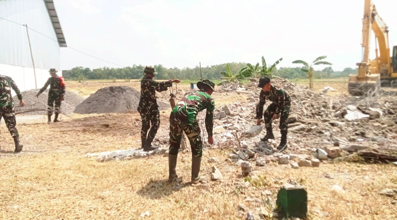 TMMD 129 Bojonegoro Hadirkan Rest Area di Kesongo, Semangat Kebersamaan Jadi Kunci Pembangunan img 20260719 wa0032