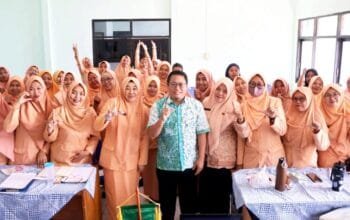 Anak Kecanduan Gadget, Ini Pesan Penting Dinkominfo Bojonegoro untuk Orang Tua img 20260720 wa0002