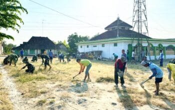 Aksi Mulia Satgas TMMD 129 Bojonegoro, Halaman Masjid Krebet Kesongo Kini Bersih dan Nyaman img 20260720 wa0033
