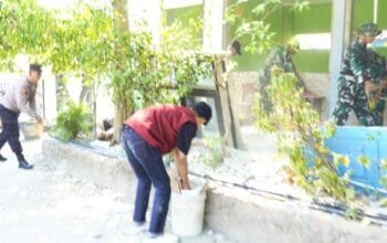 Kompak Bangun Sekolah, TNI Polri dan Mahasiswa Turun Langsung di TMMD 129 Bojonegoro img 20260721 wa0034