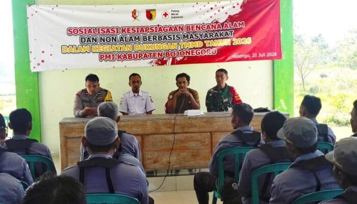 Satgas TMMD 129 Bojonegoro Gandeng PMI, Warga Kesongo Dibekali Ilmu Penyelamatan